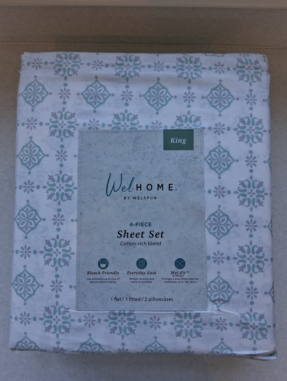 King Sheet Set in White with Teal Pattern